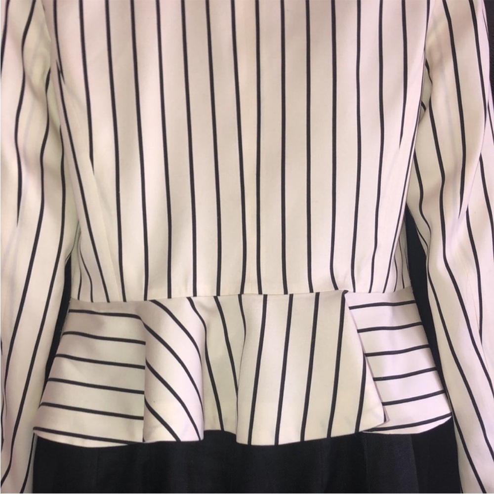 ⭐Lauren Ralph Lauren Cream Blazer with Black Stripes
